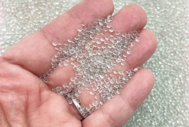 How Do Weighted Blanket Glass Beads Work?